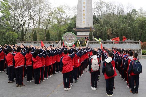 探索两个成年男性之间，都对对方聊得来，合得来，他们会发生性行为吗？话题——两个成年男性之间，都对对方聊得来，合得来，他们会发生性行为吗？红迪网平台